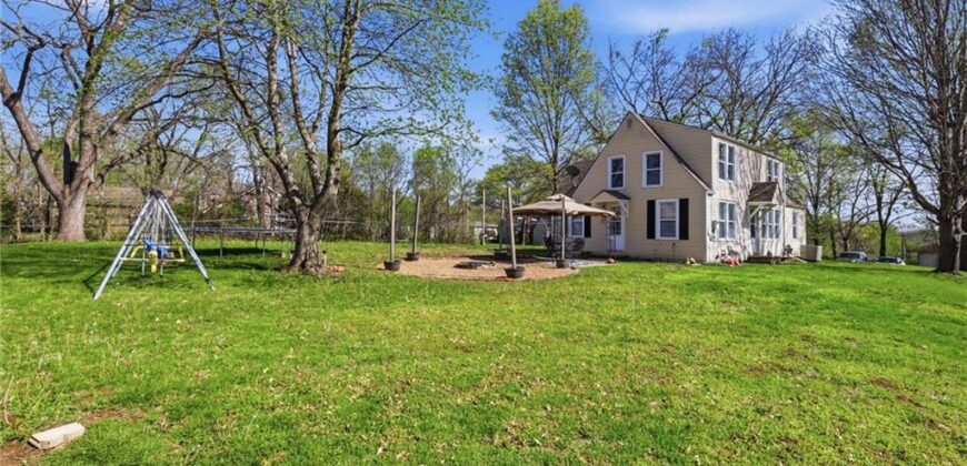 3800 Prather Road, Kansas City, MO 64116