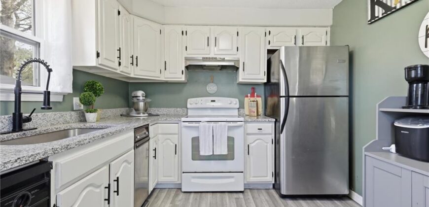 3800 Prather Road, Kansas City, MO 64116