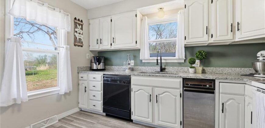 3800 Prather Road, Kansas City, MO 64116