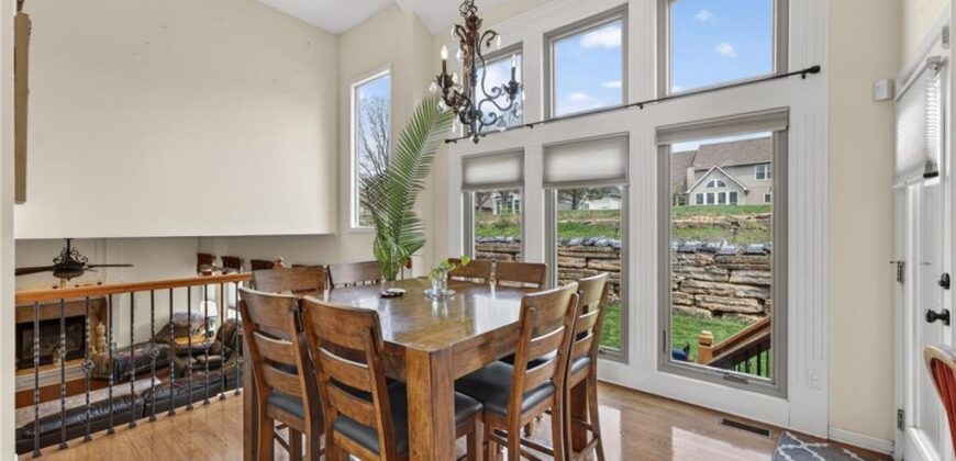 6719 NW Monticello Terrace, Parkville, MO 64152