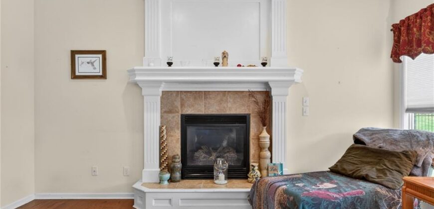 6719 NW Monticello Terrace, Parkville, MO 64152