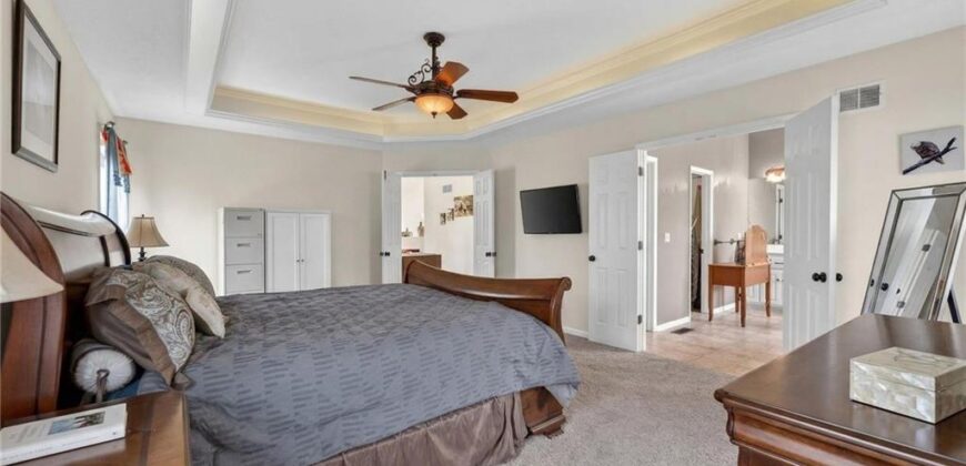 6719 NW Monticello Terrace, Parkville, MO 64152