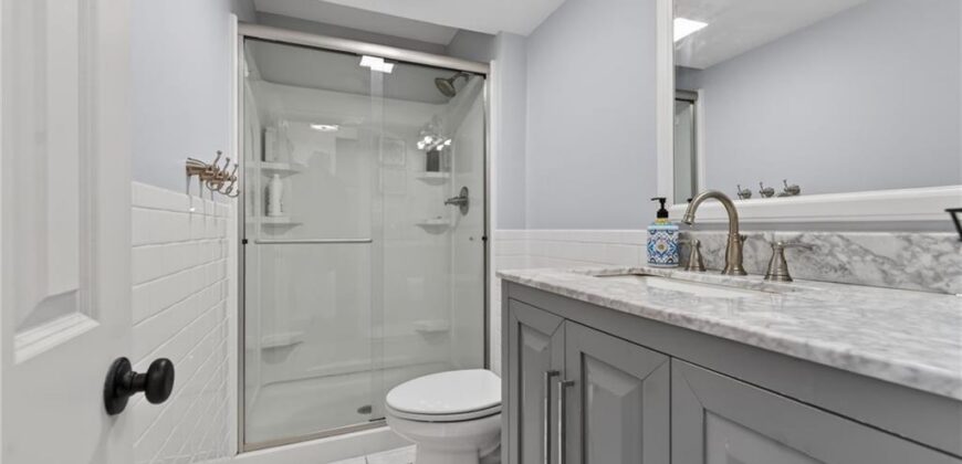 6719 NW Monticello Terrace, Parkville, MO 64152