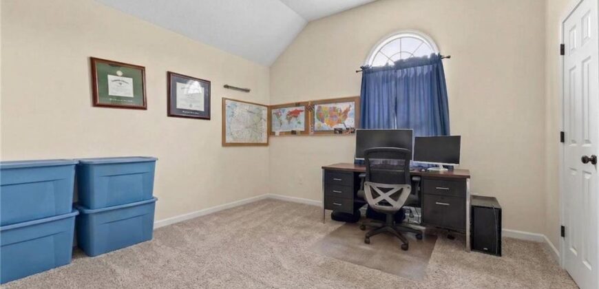 6719 NW Monticello Terrace, Parkville, MO 64152