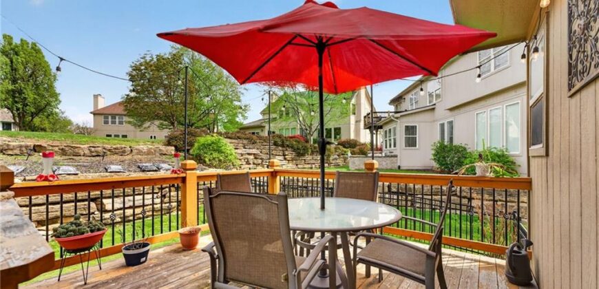 6719 NW Monticello Terrace, Parkville, MO 64152