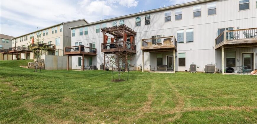 16211 Moon Shot Street, Parkville, MO 64152