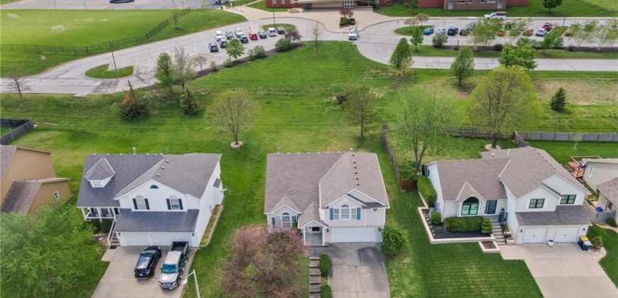 9112 N Camden Avenue, Kansas City, MO 64154