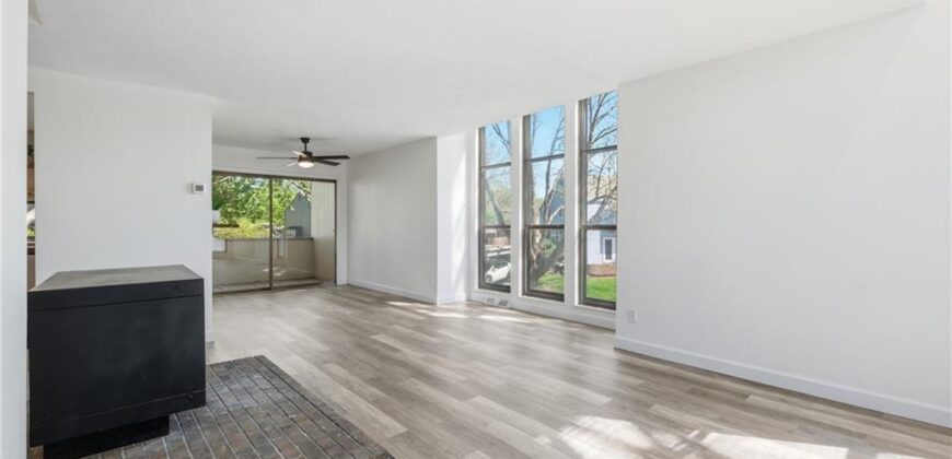 10075 N Locust Street, Kansas City, MO 64155