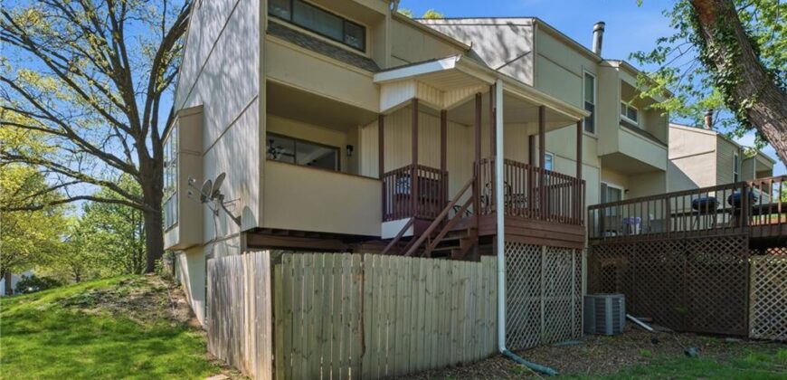 10075 N Locust Street, Kansas City, MO 64155