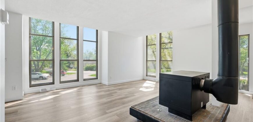 10075 N Locust Street, Kansas City, MO 64155