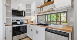 10075 N Locust Street, Kansas City, MO 64155