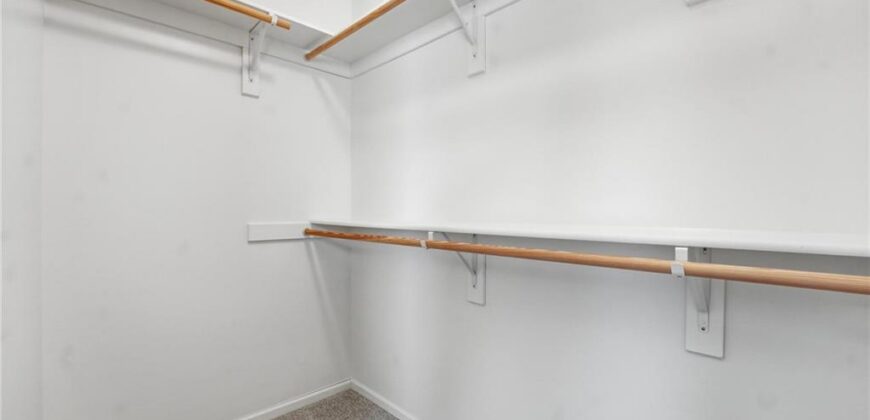 830 NE 66th Street, Gladstone, MO 64118