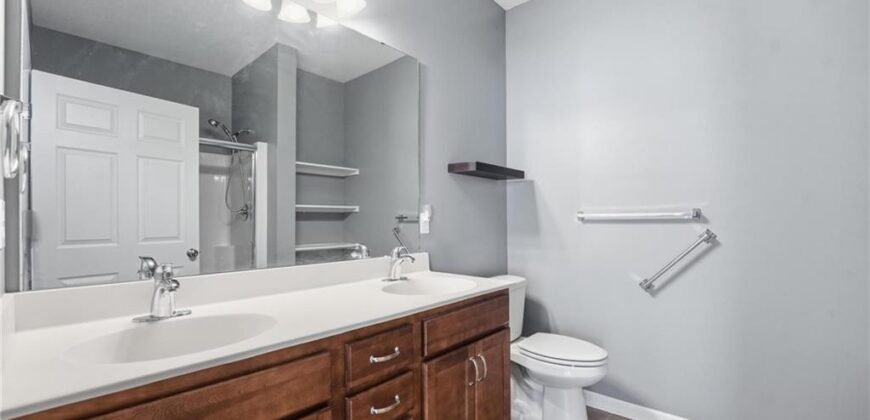 830 NE 66th Street, Gladstone, MO 64118