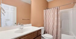 830 NE 66th Street, Gladstone, MO 64118