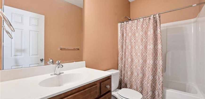 830 NE 66th Street, Gladstone, MO 64118