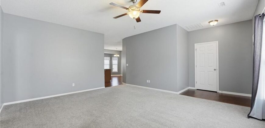 830 NE 66th Street, Gladstone, MO 64118