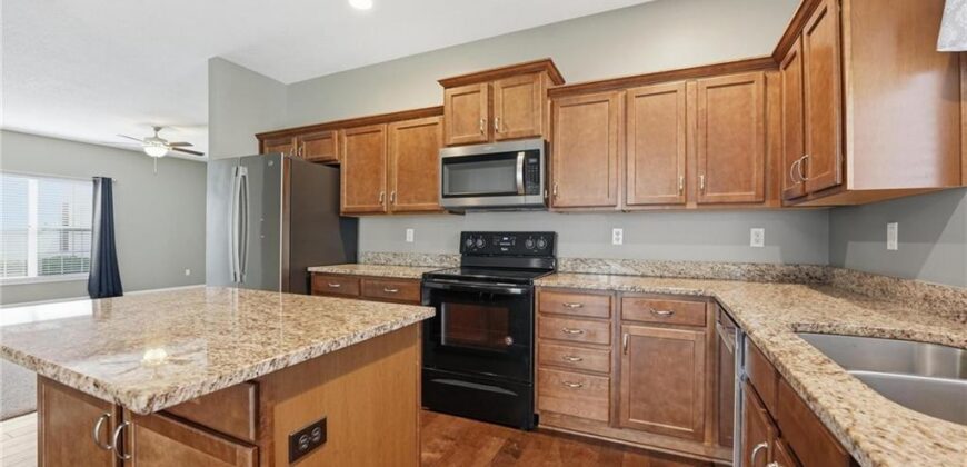 830 NE 66th Street, Gladstone, MO 64118