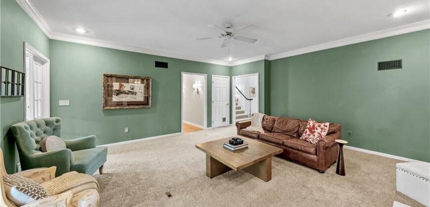 6108 N Mattox Road, Kansas City, MO 64151