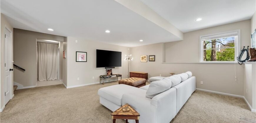 6108 N Mattox Road, Kansas City, MO 64151