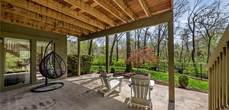 6108 N Mattox Road, Kansas City, MO 64151