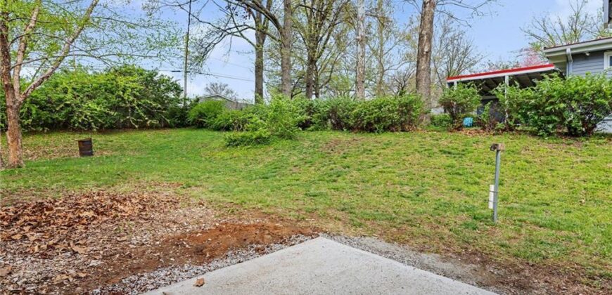 706 W Brown Street, Liberty, MO 64068