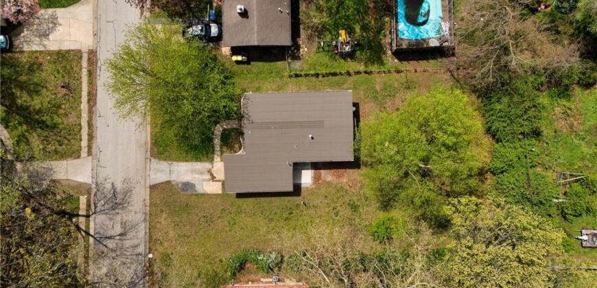 706 W Brown Street, Liberty, MO 64068