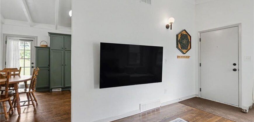 706 W Brown Street, Liberty, MO 64068