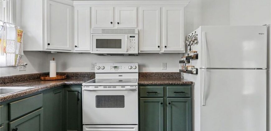 706 W Brown Street, Liberty, MO 64068