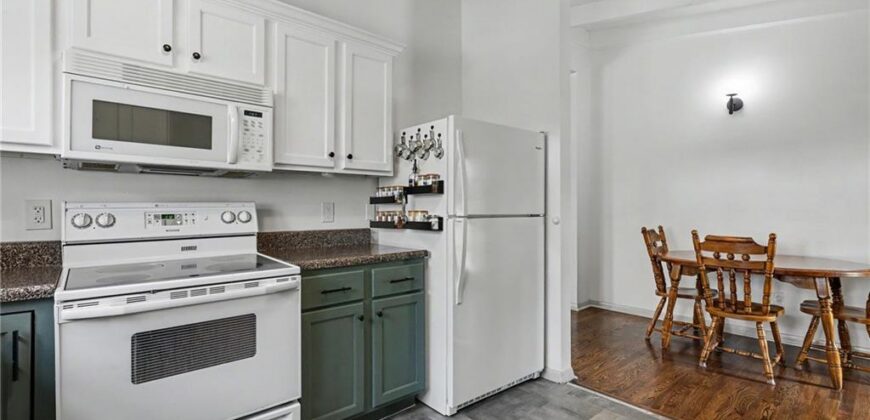 706 W Brown Street, Liberty, MO 64068