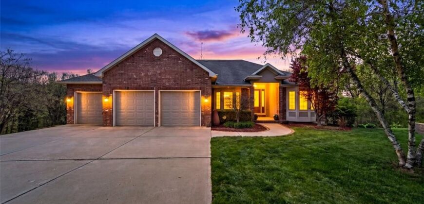 8615 NW Baker Road Circle, Kansas City, MO 64153