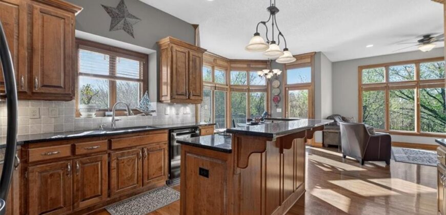 8615 NW Baker Road Circle, Kansas City, MO 64153