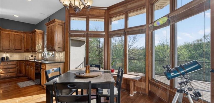 8615 NW Baker Road Circle, Kansas City, MO 64153