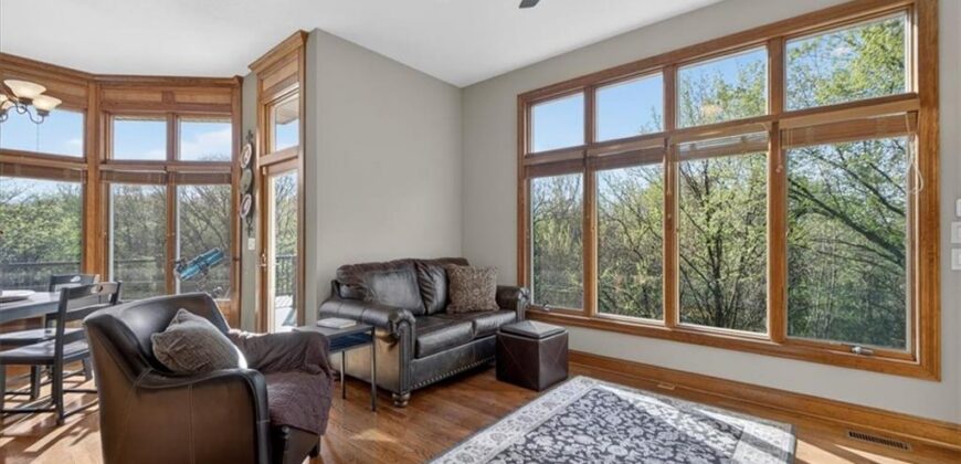 8615 NW Baker Road Circle, Kansas City, MO 64153