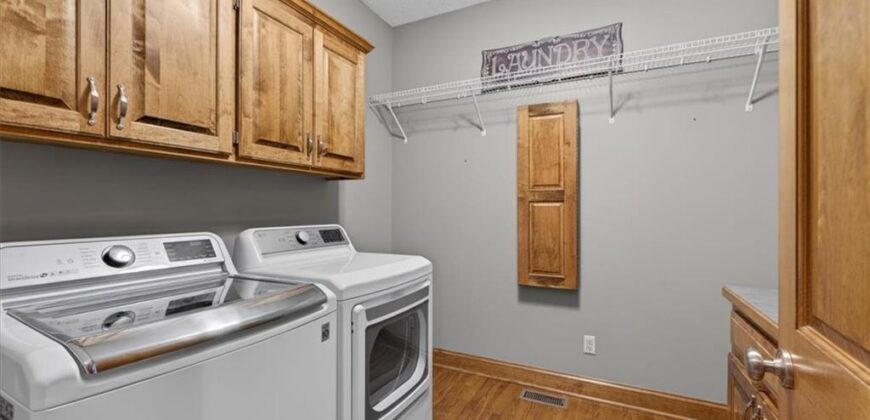 8615 NW Baker Road Circle, Kansas City, MO 64153