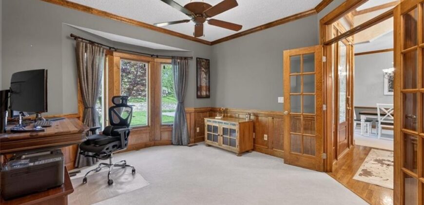 8615 NW Baker Road Circle, Kansas City, MO 64153