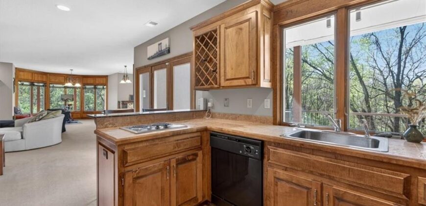 8615 NW Baker Road Circle, Kansas City, MO 64153