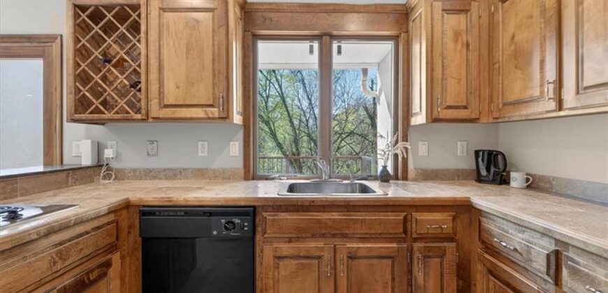 8615 NW Baker Road Circle, Kansas City, MO 64153