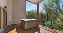 8615 NW Baker Road Circle, Kansas City, MO 64153