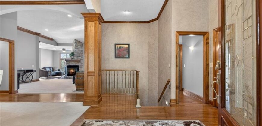 8615 NW Baker Road Circle, Kansas City, MO 64153