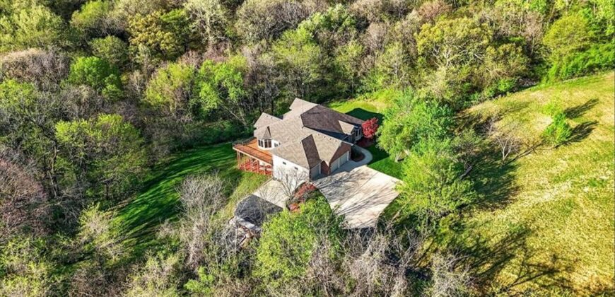 8615 NW Baker Road Circle, Kansas City, MO 64153