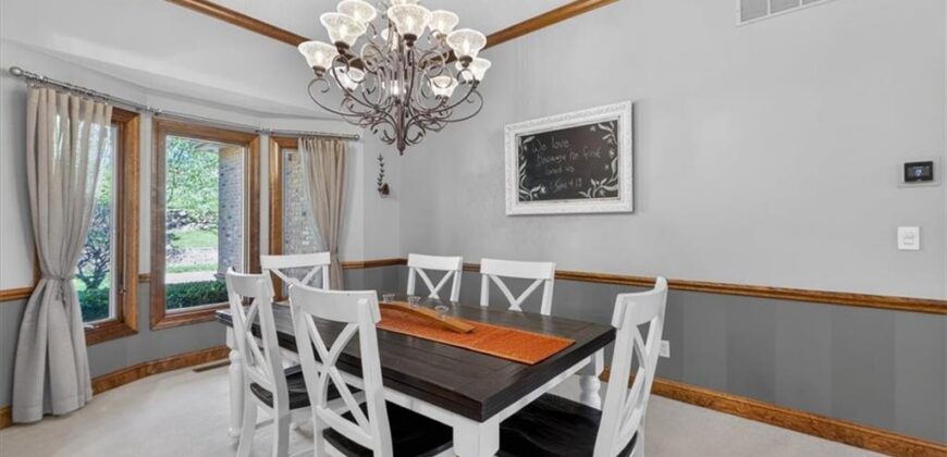 8615 NW Baker Road Circle, Kansas City, MO 64153