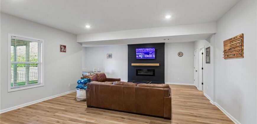 4701 NE 85th Terrace, Kansas City, MO 64156