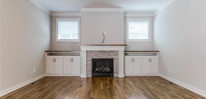 8141 N Farley Avenue, Kansas City, MO 64158