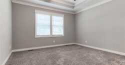 8141 N Farley Avenue, Kansas City, MO 64158