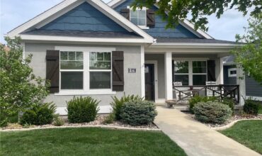 8141 N Farley Avenue, Kansas City, MO 64158