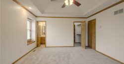 11201 N Lewis Avenue, Kansas City, MO 64157