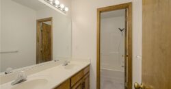 11201 N Lewis Avenue, Kansas City, MO 64157