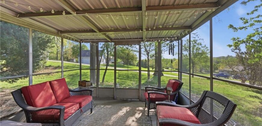 700 Hillcrest Road, Farley, MO 64028