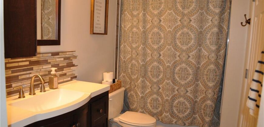 1850 Gates Drive, Platte City, MO 64079