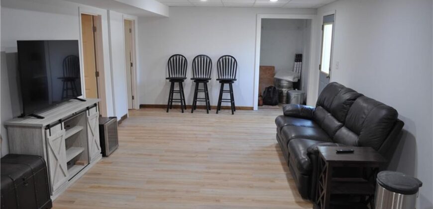 1850 Gates Drive, Platte City, MO 64079